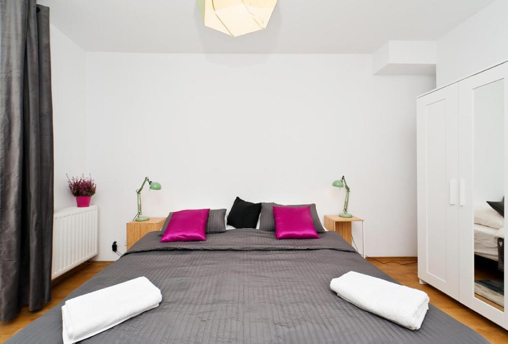 Cozy & Big Rooms In Old Town クラクフ エクステリア 写真